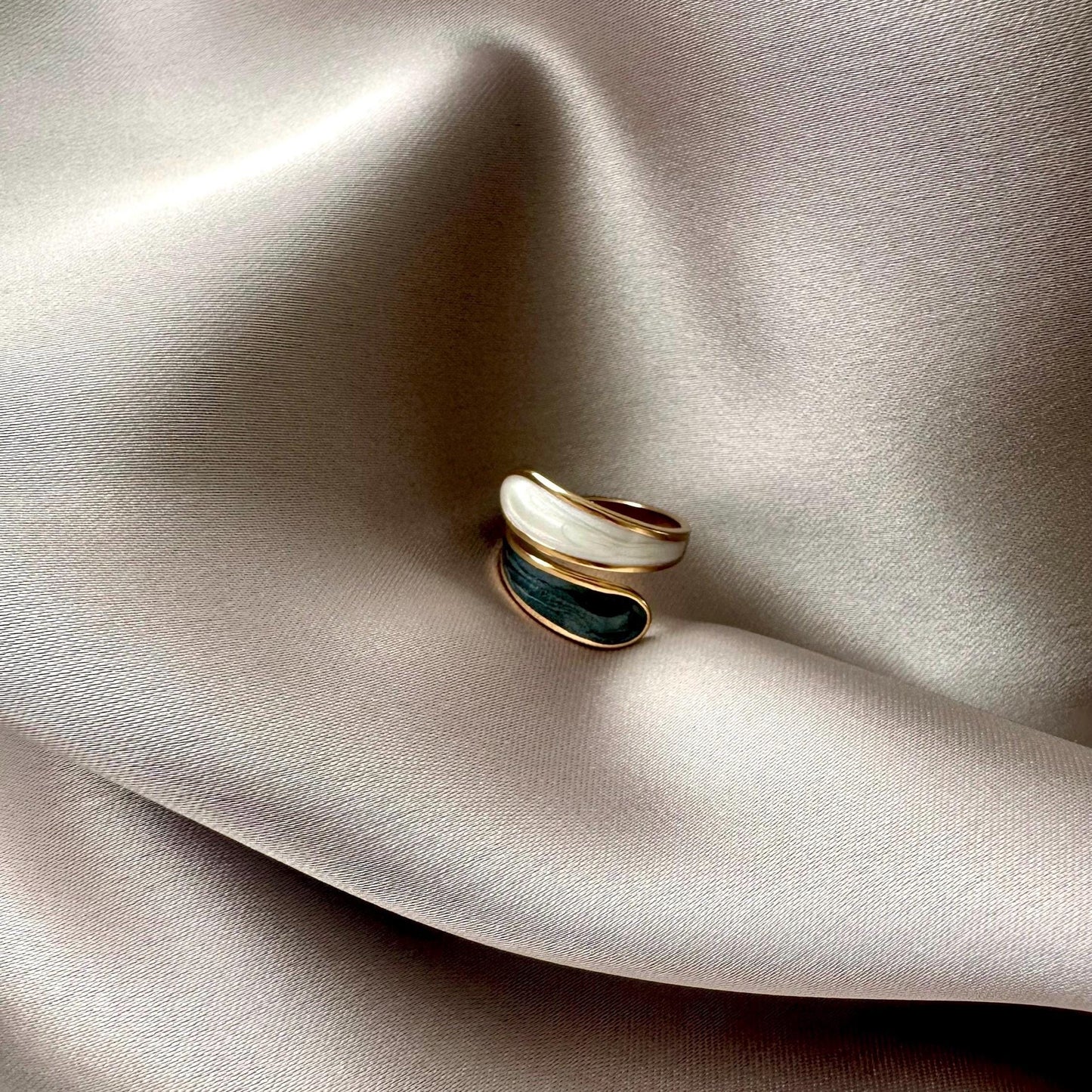 Twin Ring