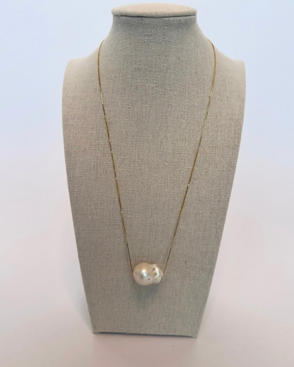 Gabriela Baroque Pearl